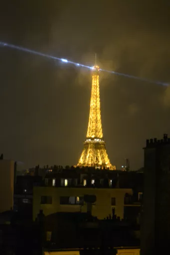 Eiffel-torony éjjel
